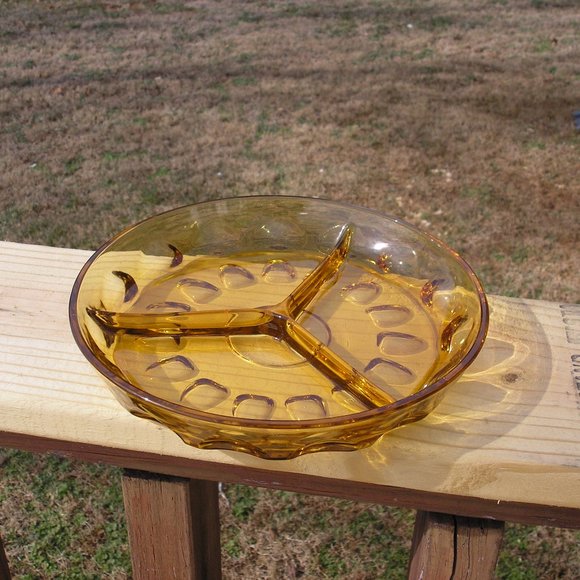 Vintage 8" Divided Amber Relish/ Candy Dish - Picture 4 of 6